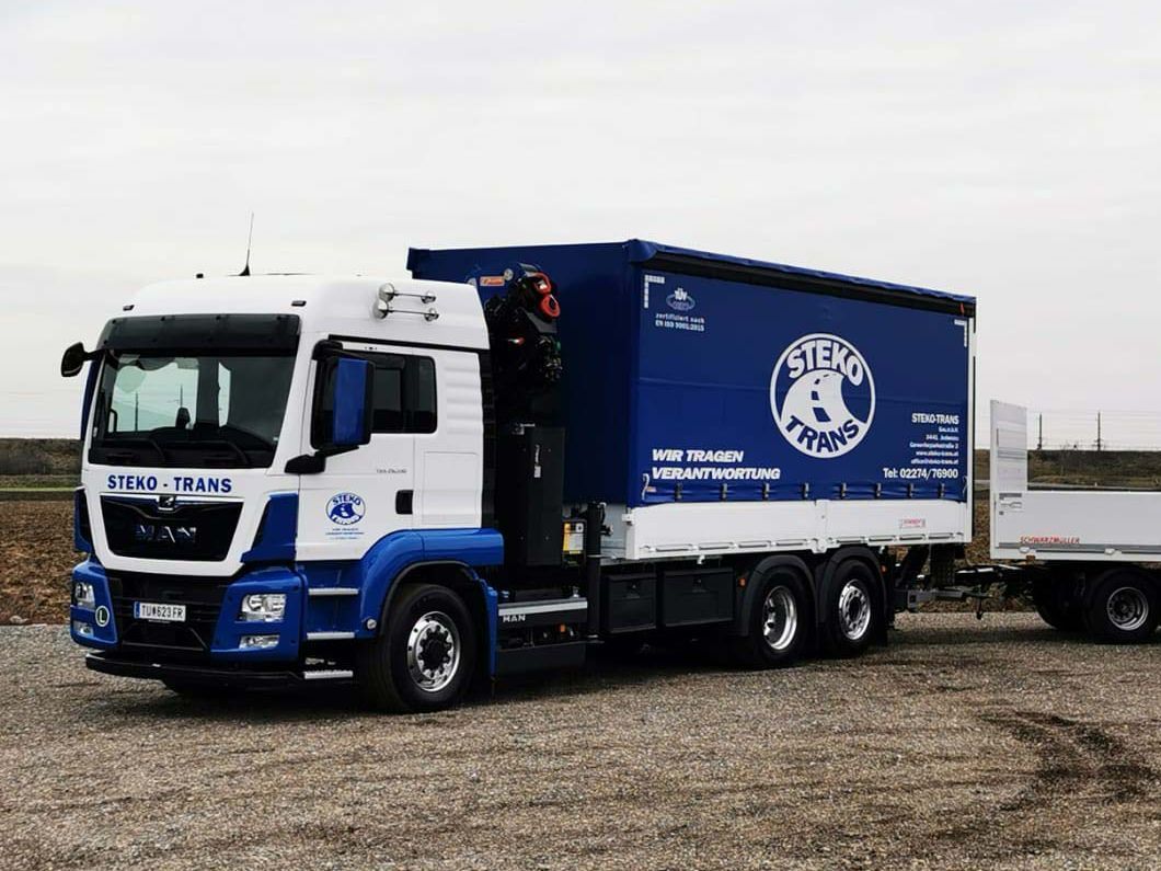 LKW mit Anhänger